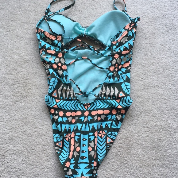 BikiniLab Folk Up the sun one piece swimsuit - Picture 4 of 5